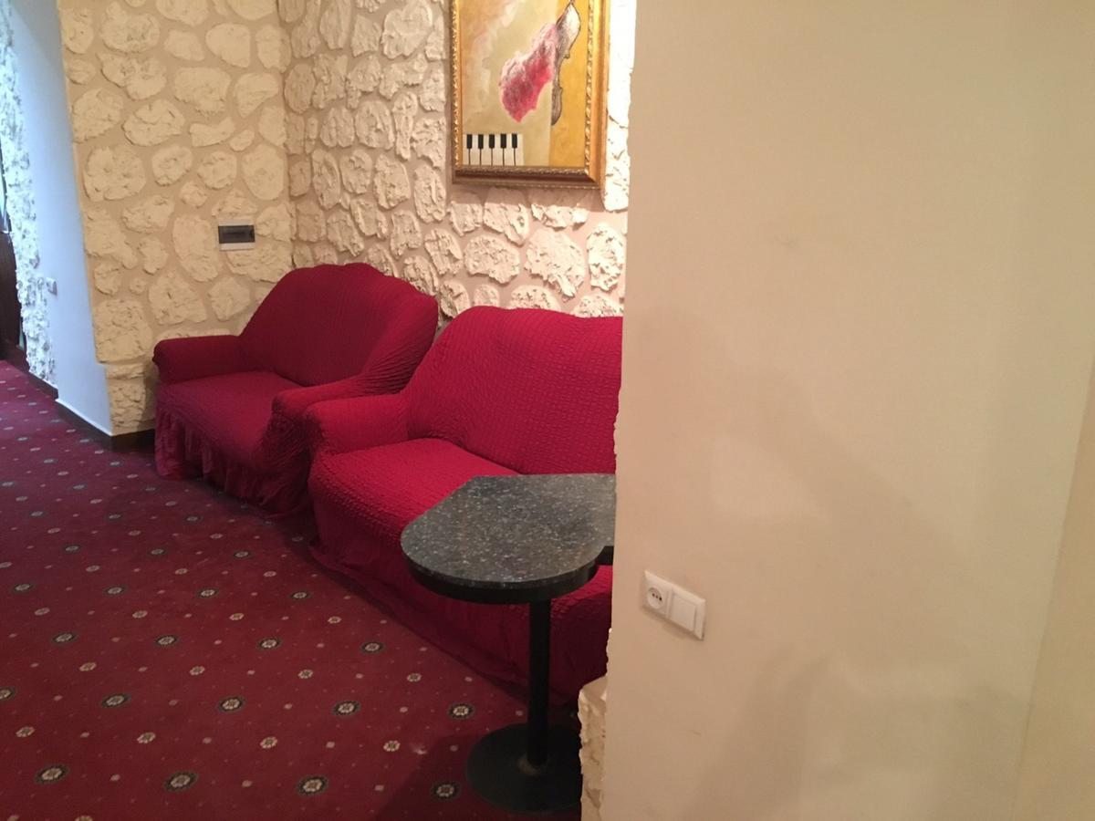 بيت شباب بيست هوتل ريبابليك سكوير يريفان المظهر الخارجي الصورة