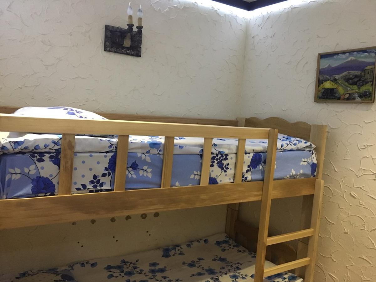 بيت شباب بيست هوتل ريبابليك سكوير يريفان المظهر الخارجي الصورة