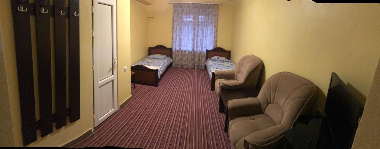 بيت شباب بيست هوتل ريبابليك سكوير يريفان المظهر الخارجي الصورة