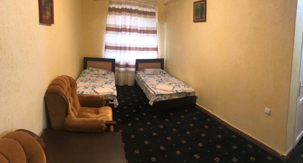 بيت شباب بيست هوتل ريبابليك سكوير يريفان المظهر الخارجي الصورة