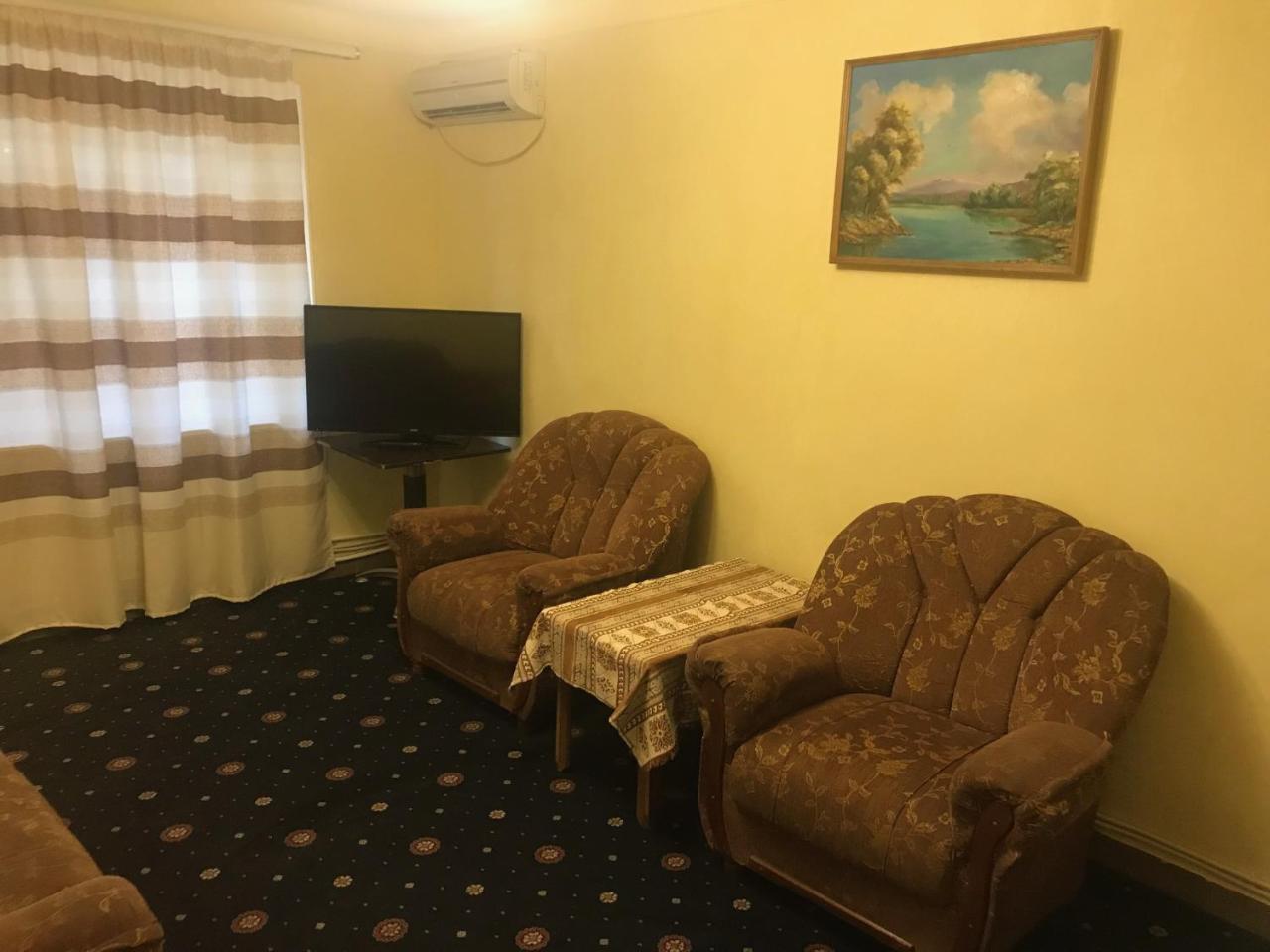 بيت شباب بيست هوتل ريبابليك سكوير يريفان المظهر الخارجي الصورة