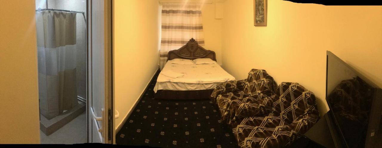 بيت شباب بيست هوتل ريبابليك سكوير يريفان المظهر الخارجي الصورة